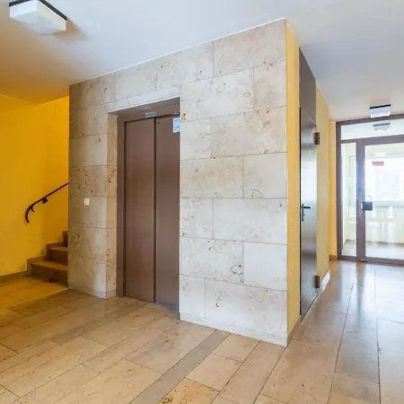 Kuschelige Mit Wlan & Privatparkplatz Appartement